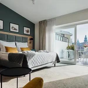 3* מלון 32 Old Town