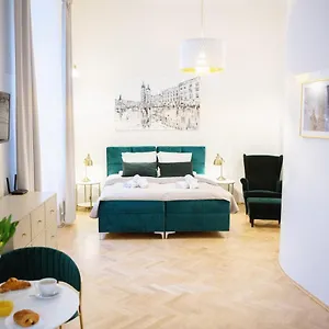 Apartments Roman Krakau